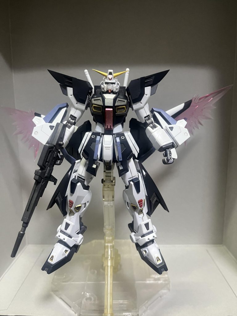 正面から。設定上MS形態での起動は想定されてないみたいですが‥