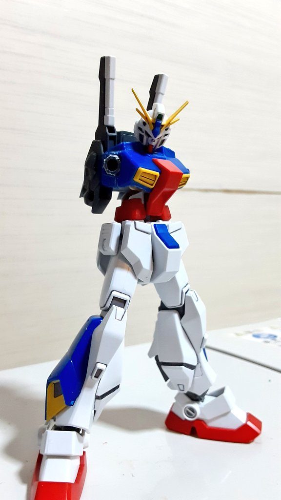 EGガンダムの腹部分を移植。