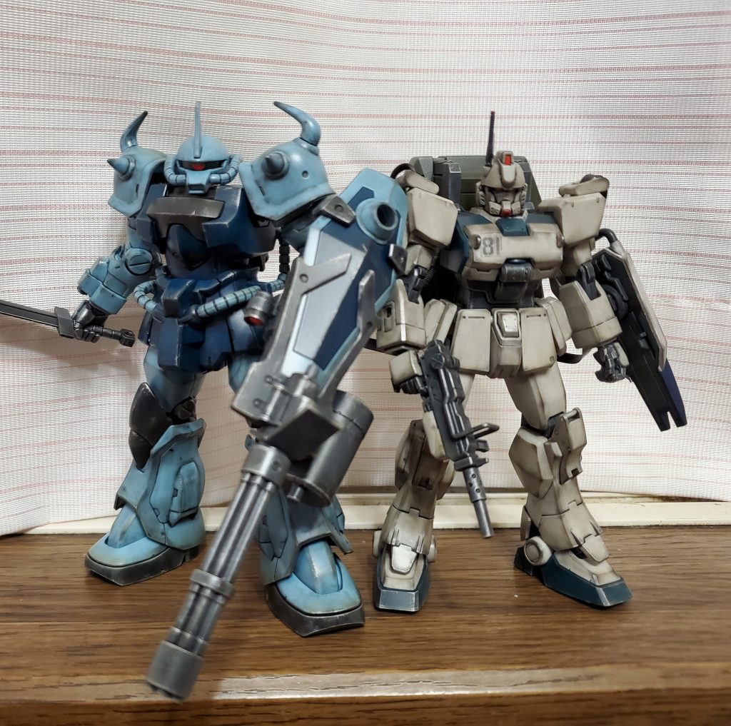 以前作成したグフカスタムと一緒にパシャリ