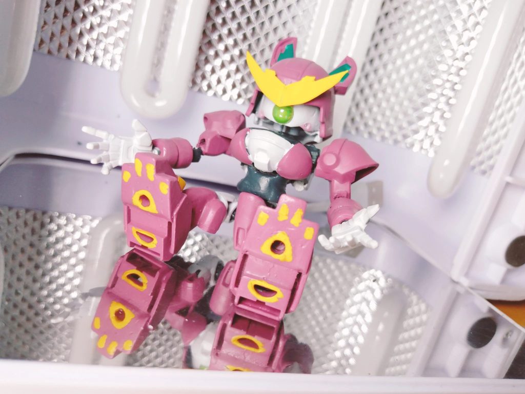 肉球は筆で直描きなので左右非対称なのが気になりますが、肉球あるだけで可愛いのでヨシッ！