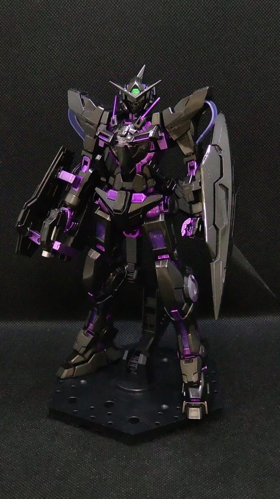 LEDユニットも組み込んであるんですけど、撮影時には電池切れで…本人的には失敗作だと思ってます。