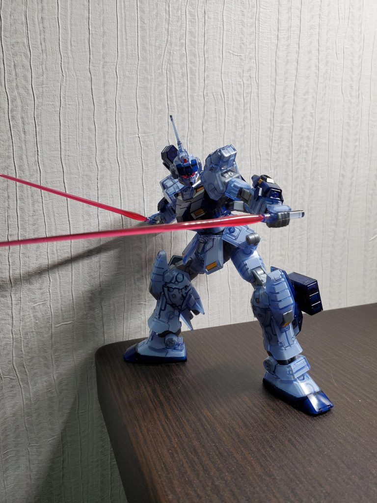 ペイルのアップ。脚の装甲の感じがいいです