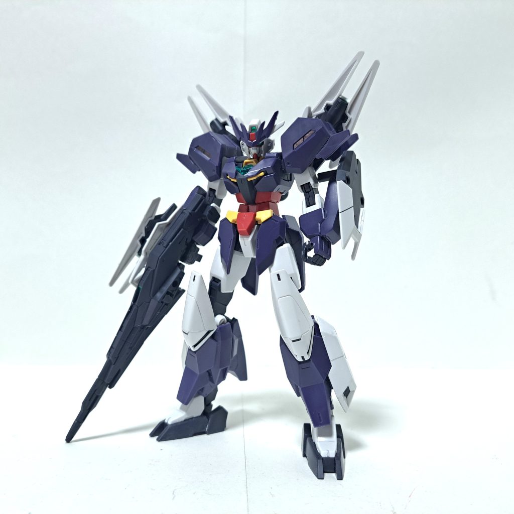 ウラヌスアーマーとコアガンダムが合体したユーラヴェンガンダム