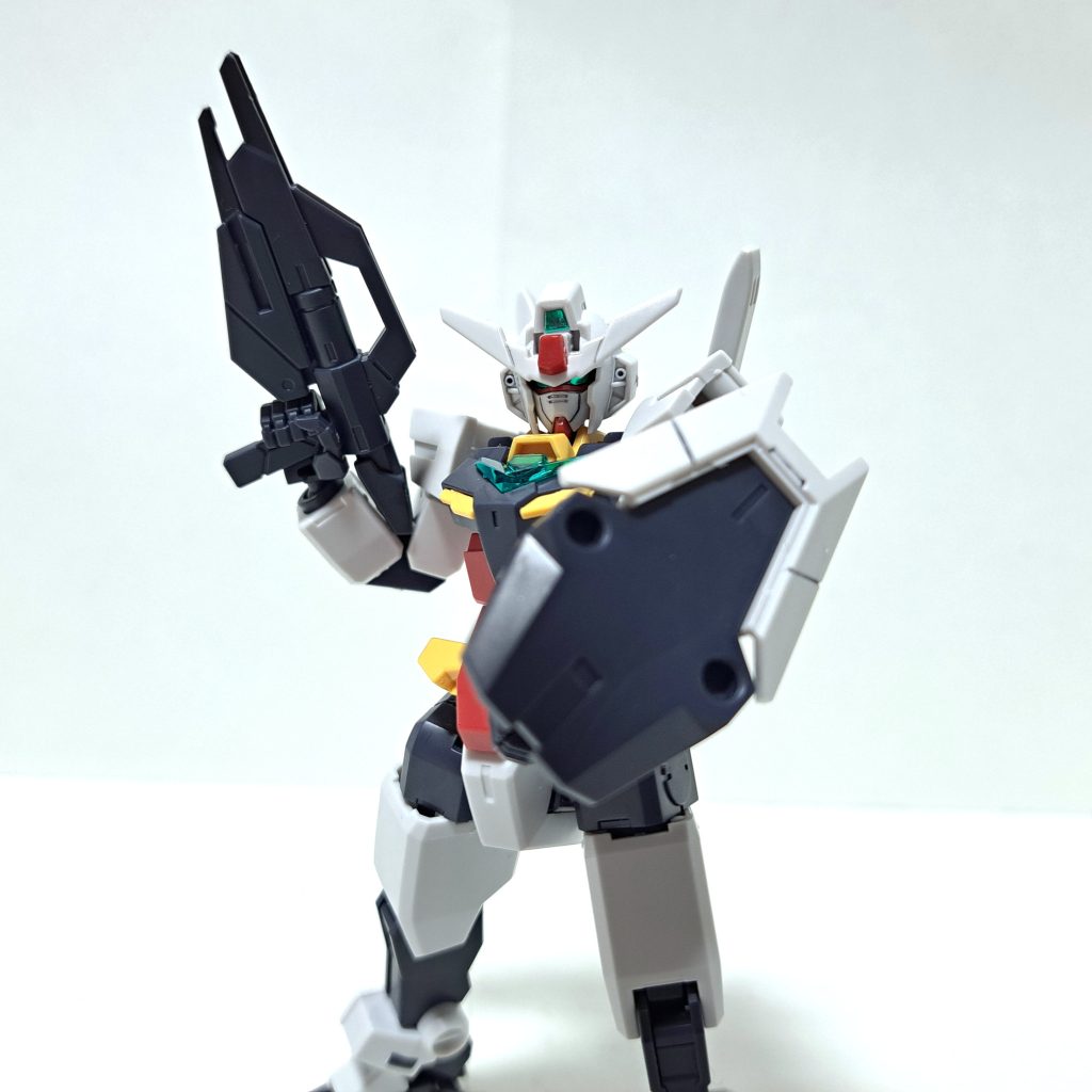 コアシールドコアガンダムのサイズに合うよう製作された小型のシールド