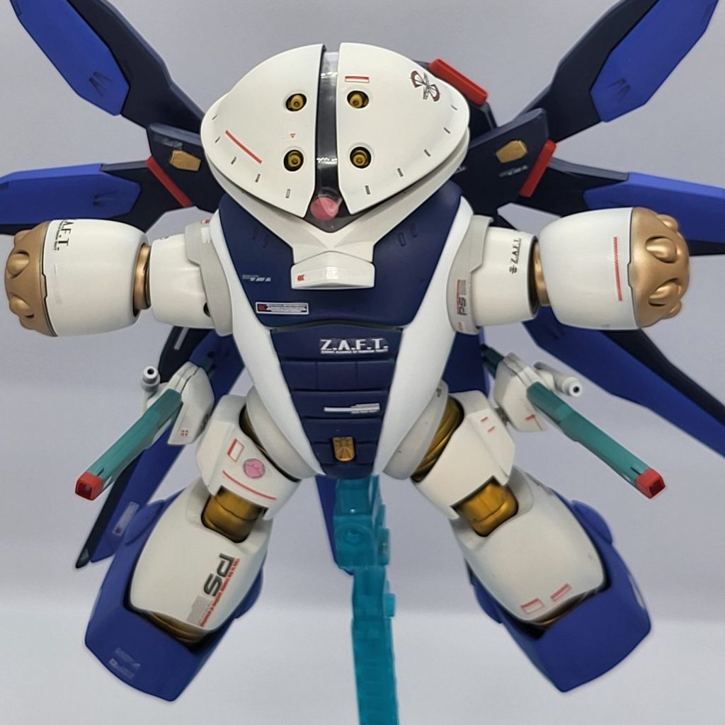 HG マイティーストライクフリーダムガンダム と戦わせたい