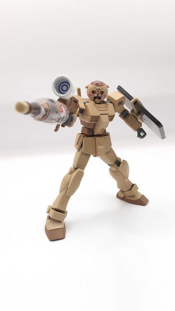 相手に向かってお酒の一撃！アルコールライフル！