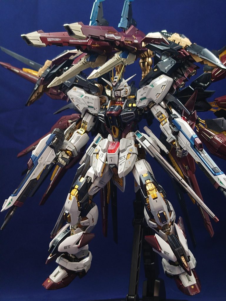 背中の追加武装はバラエーナを意識してます。