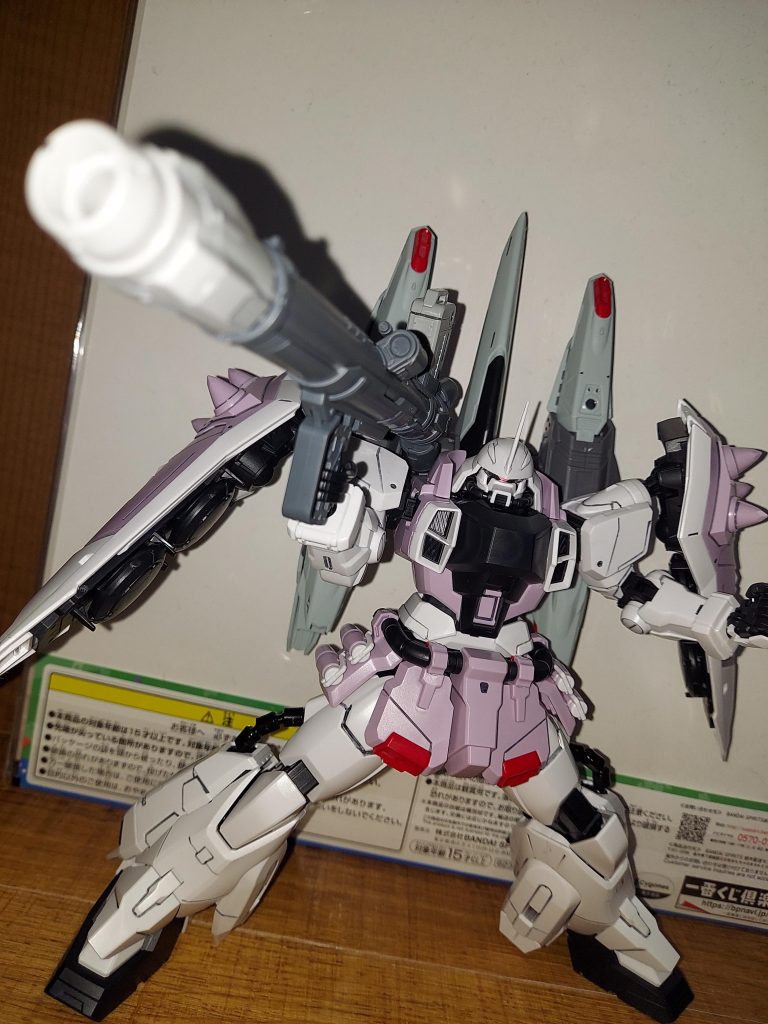 バズーカもついてます。水中戦で使ってましたよね✨