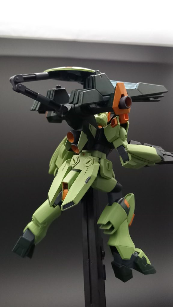 ガンダムリスニル、ガンダム二ョースト–3枚目/制作者：パイルばんかー