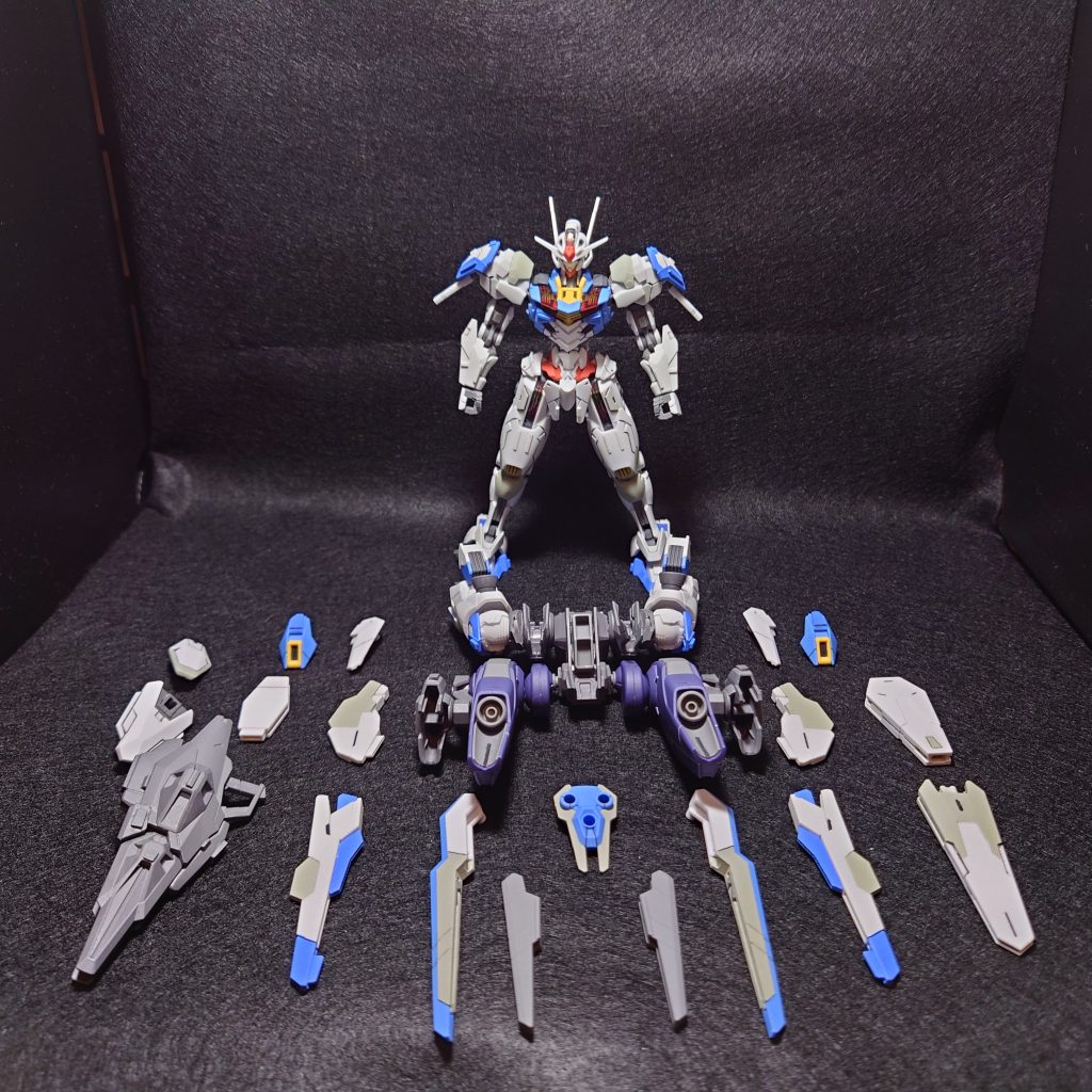 武器とか全部並べるこういう写真を撮ってみたかったんです。