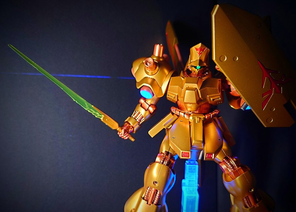 使用カラーは以下の通りです。装甲部:Star bright gold関節・パイプ部・ファンネル等:Pearl kapperロゴ部:Star bright silver→Premium Redブースター:蛍光ブルー