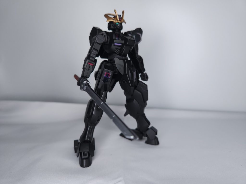 「思い出の中で、じっとしていてくれ…」という訳でガンダムシュバルゼッテ(ACver.)でした。今回合体剣のギミックなどを作成をするのにほとんどの時間をかけたのですが、個人的にはかなり満足いく結果となりました。制作過程を最後に載せるので、もしシュバルゼッテの改造をしたい方は参考にしてみてください。