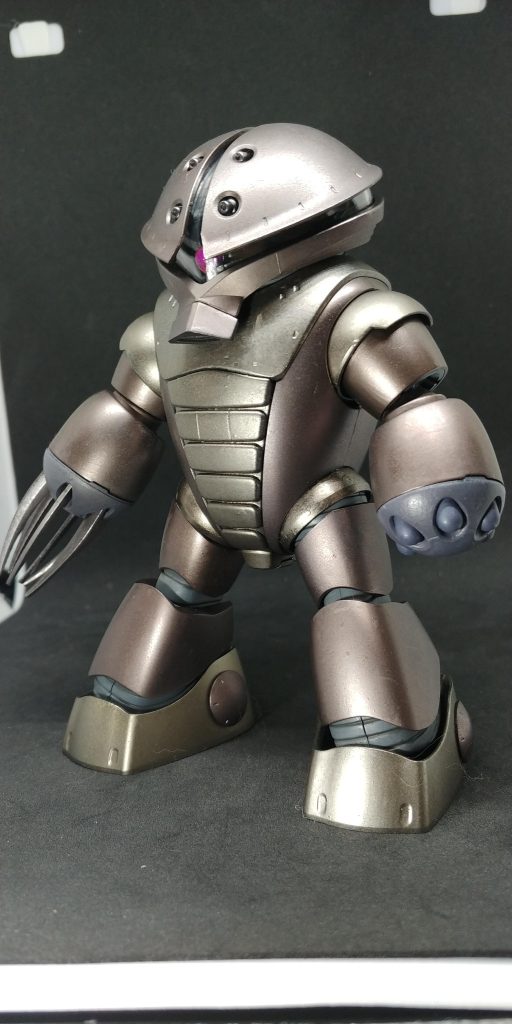 今回はこのメインの茶色をどうしようかと思いましたが、マーカー調色でいい感じの色が出来ました。此方はつや消してますが、ブロンズな感じで今後にも使えそうです。 