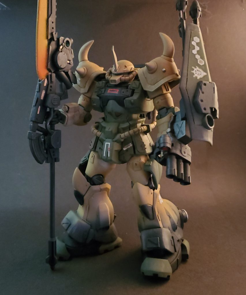 ジャンクパーツ製のヒートブレードとシールドにシュツルムファウスト