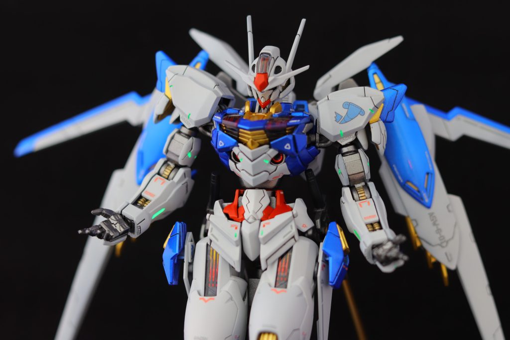 バエルみたいなポーズで