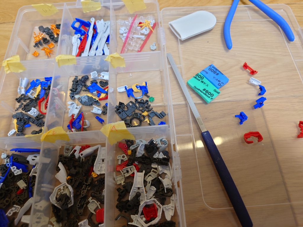 パーツ数はそこまで多くなかったけど細かいのが多かった印象