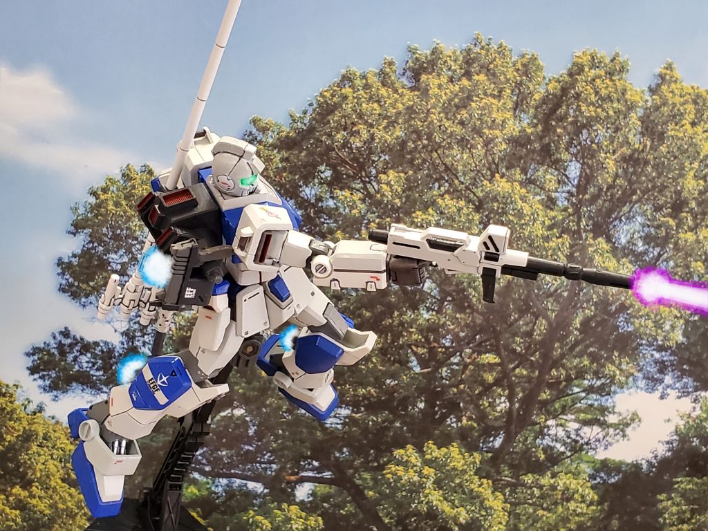 0079年11月下旬、第３大隊はラサ南部防衛拠点に攻撃を開始した～😊🎶大規模戦闘になるため、ジム・ピクシーもビームライフルを装備して出撃❕大隊は前線を右翼、中央、左翼の三つのエリアに分けて前進する～👊✨しかし、この南部エリアにはジオンエース『青い虎』が立ちはだかり、これまでにも多くのMS部隊が餌食となっている…😱💦