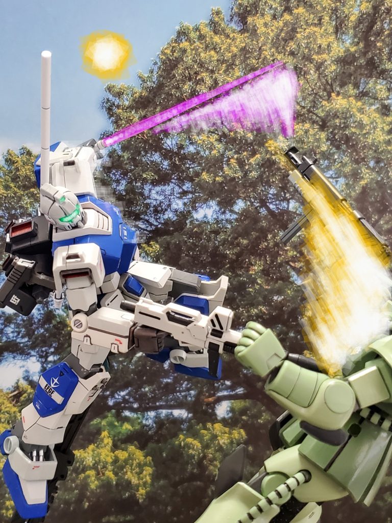 ジム・ピクシーは持てるスペックを存分に発揮しジオン部隊中心部へと食い込んでいく🎵第05小隊は担当エリアの最後のザクを撃破💥ジオン部隊の抵抗が一瞬止む……😔✨その時、右翼エリア担当の03、04小隊が青いMS１機により壊滅したとの通信が入る…😱💦