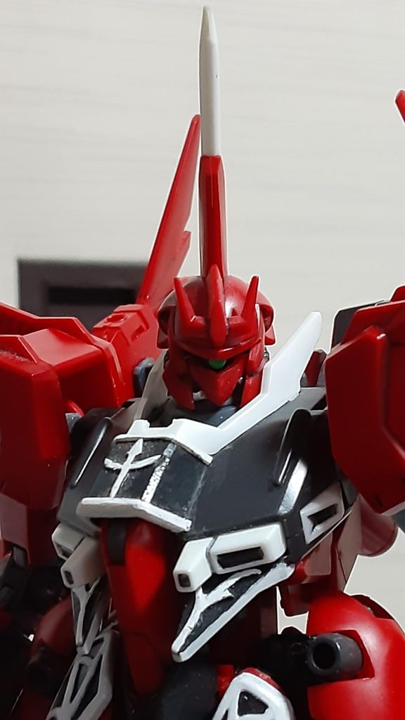 顔はサザビー寄せにしてます♪