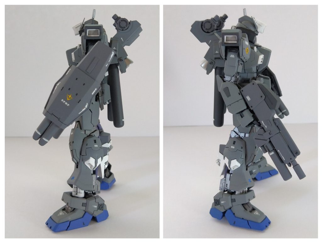 それぞれ機体左右。ビームマシンガンはプラ板の箱組にジャンクパーツで作りました。