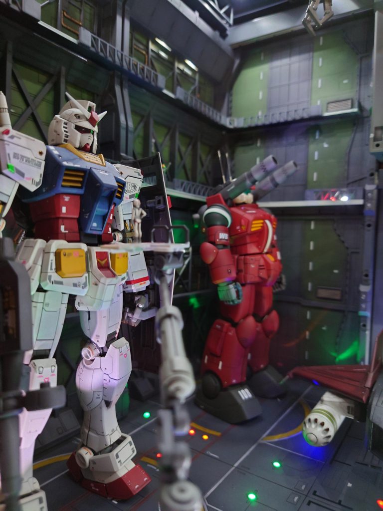 アムロ！行きます！