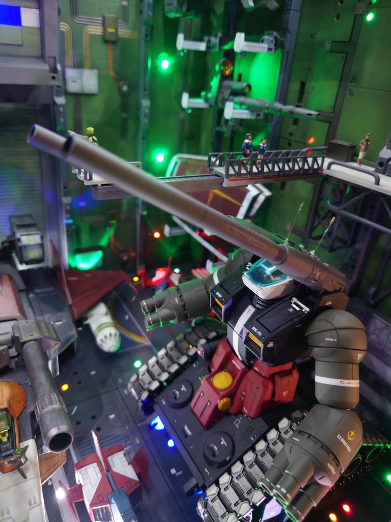 ガンタンク、出番待ち