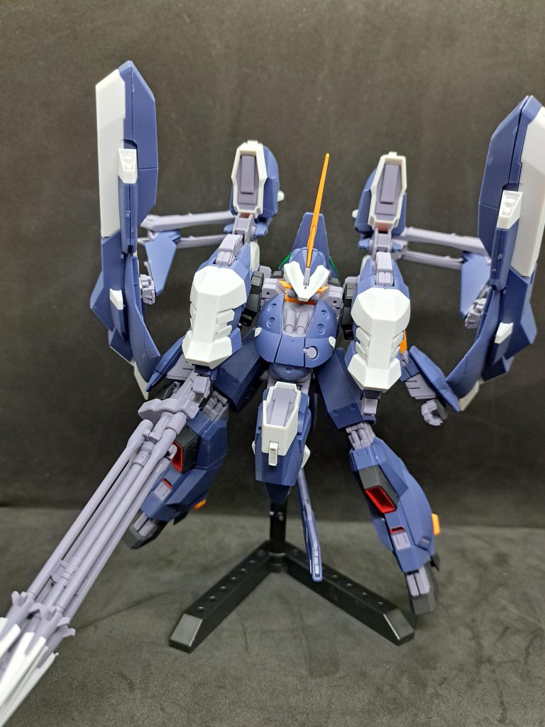 最初に投稿した分は肩アーマーがちゃんとハマっていなかったので、はめ直した差分を載せておきます。