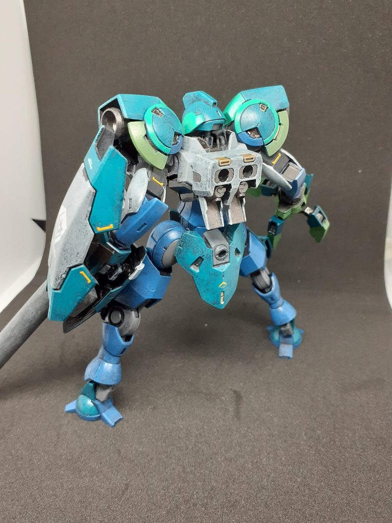 バックパックはGセイバーの物？をバーニアを替えて装備しています。