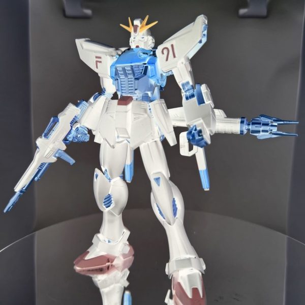HGUC 1/144 ガンダムF91 ネガポジ反転カラー