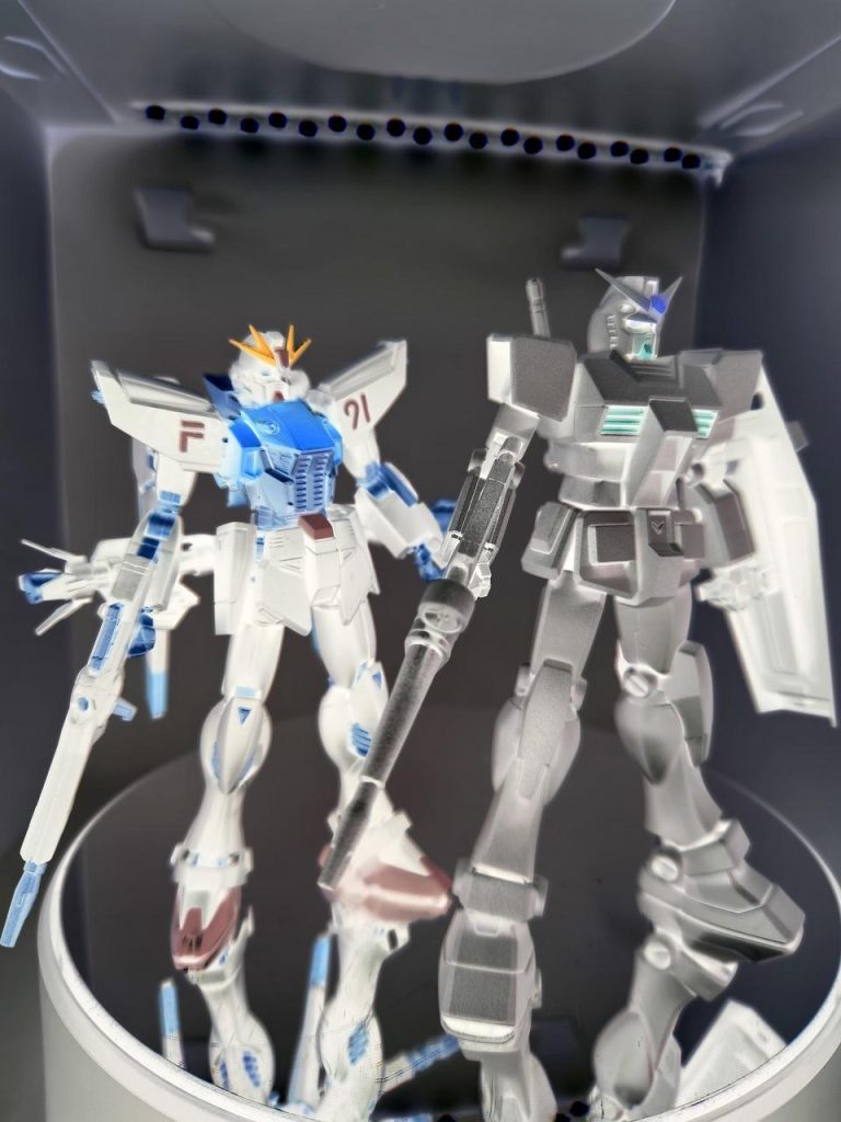 EG 1/144 RX-78-2と並べて。