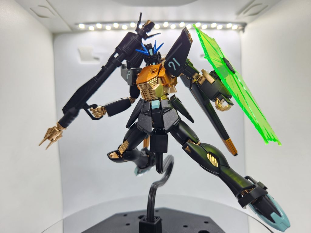 ビームシールドがビビッドな色になっていますね。