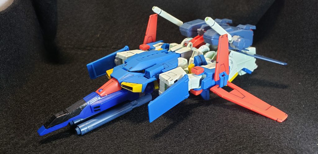 一部組み換えで、変形も出来ます。