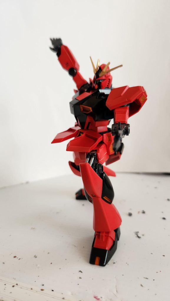 サイコガンを持つガンダム–2枚目/制作者：アイアンビリー