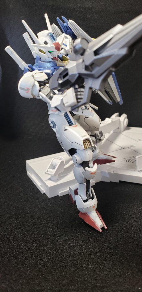 旧キット時代の名残で、ポージング作るために、動かすと、折れそうな気がして、あまり、大胆に動かせない😭