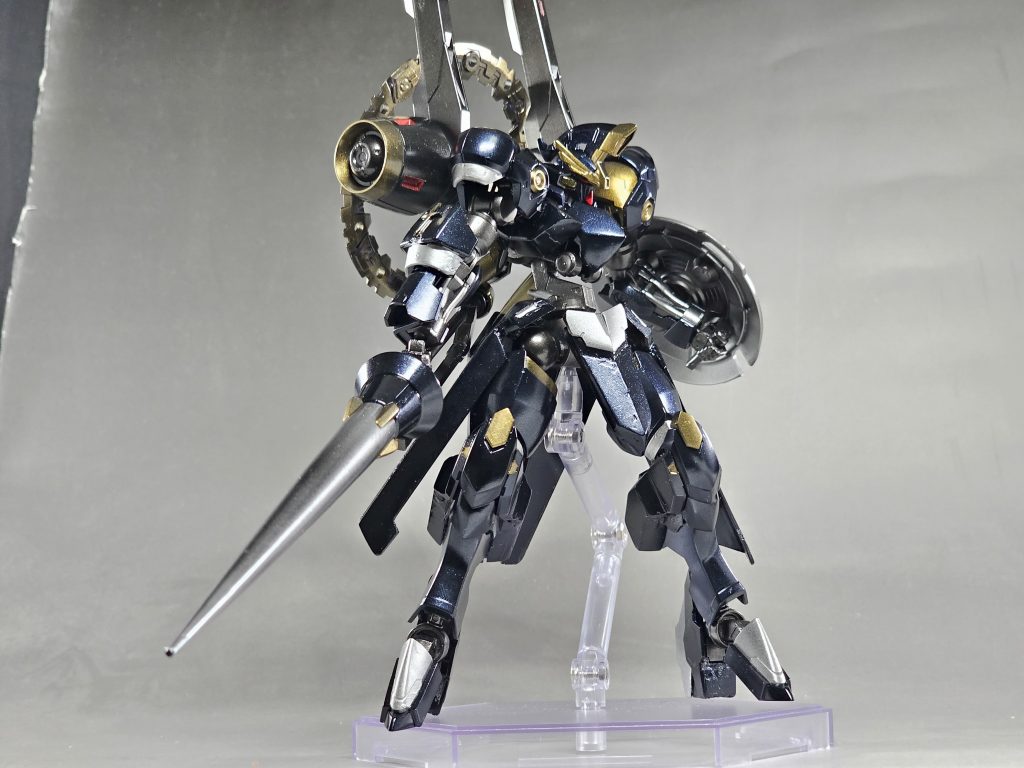 名前も中々決まらず、本当に勢いだけで作りましたがそこそこ騎士っぽくできて満足です。