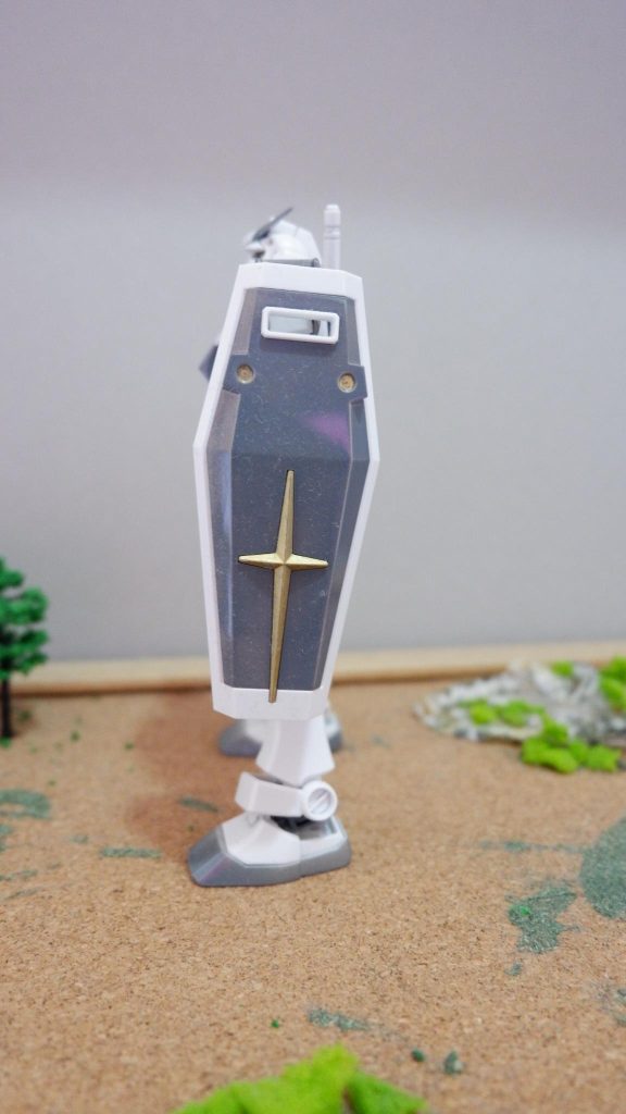 横反射すると赤い?