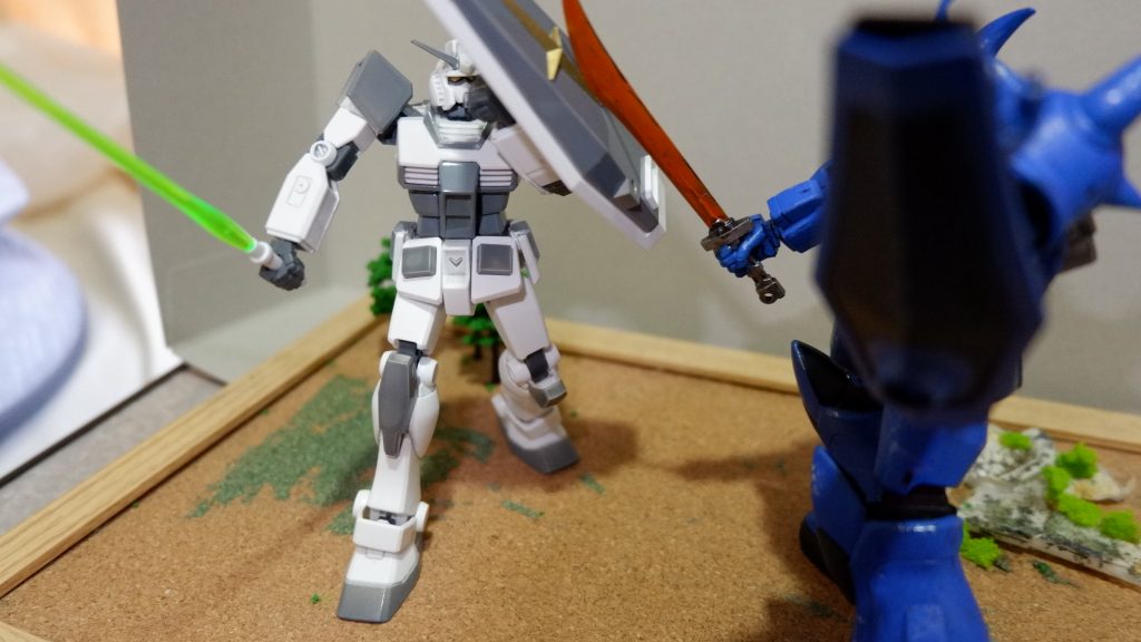 過去作のグフさんとグフさんの攻撃を受け止めて！