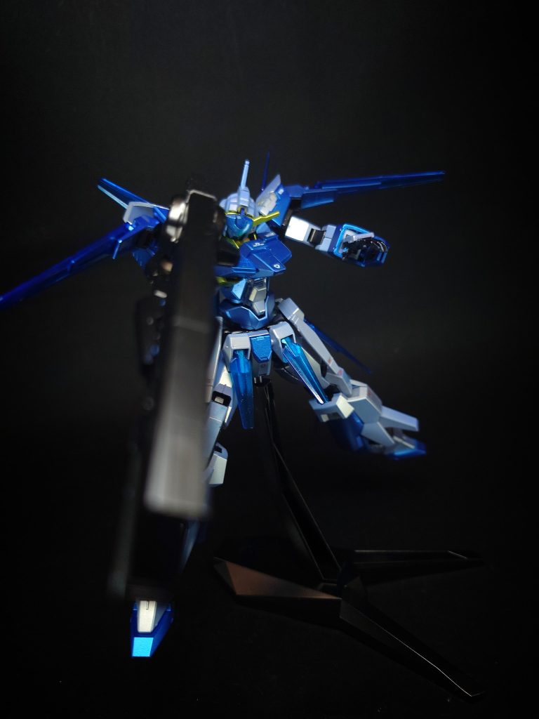 ダイダルバズーカスタングルライフルに追加バレルを装着した状態。最大出力での攻撃を可能としている。ラ・グラミス攻略作戦で初めて使用されたが、ヴェイガンギア・シドの攻撃を受け破壊されてしまった。