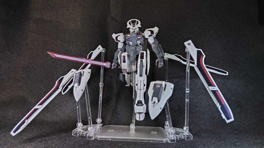 ガンビットを展開した状態エアリアルやファラクトのものよりも迫力があります。