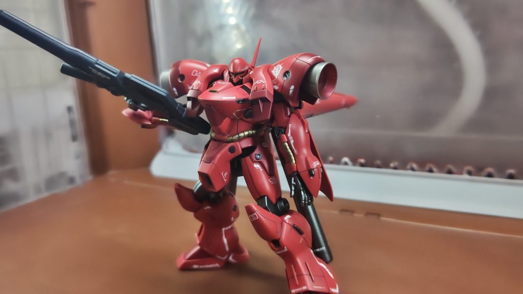 ちょっと見えづらいですが、シュツルム・ブースターつけてても自立するのはエライ!!アポジモーターやスクリュー?なんかも全て塗り分けしたのでよりディテールが増えていい感じになりました!