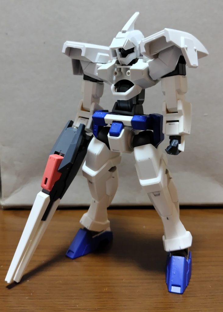 以前作ったジェノアス(ディーヴァカラー)の下半身にジェノアスカスタムとクランシェで形状を……｡特徴的な肩は再現が難しいのでジェノアスカスタムとジャンクのジェノアスさんからそれっぽく……｡あとはランナータグから作ったプラ板で形状を出してます。