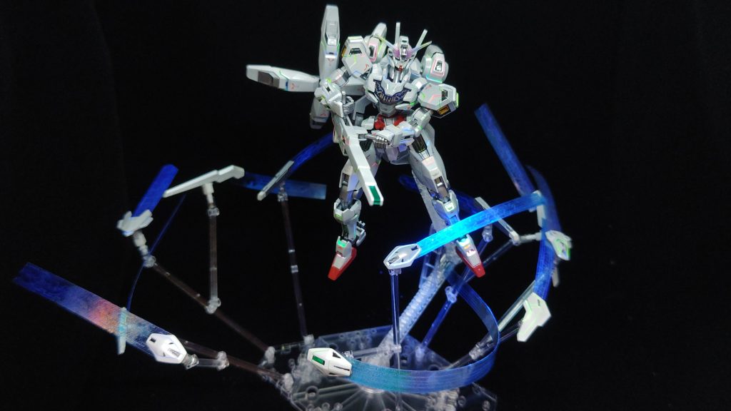 改造自体は簡単な物なので通常の形態にもすぐ戻せます。ガンビットの軌跡加工はあおな@RUBY ROSEさんのX(Twitter)投稿を参考にしています。多少違うところがありますがそれは製作工程の方で解説しています。