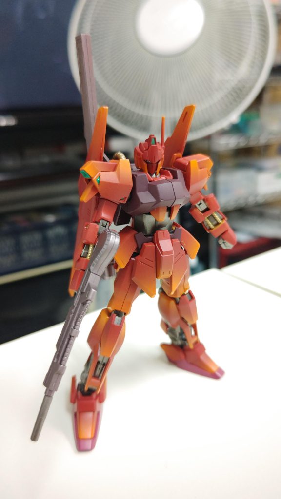 デカール貼る前、こっちのほうがいいとか思わないでくださいね。(笑)