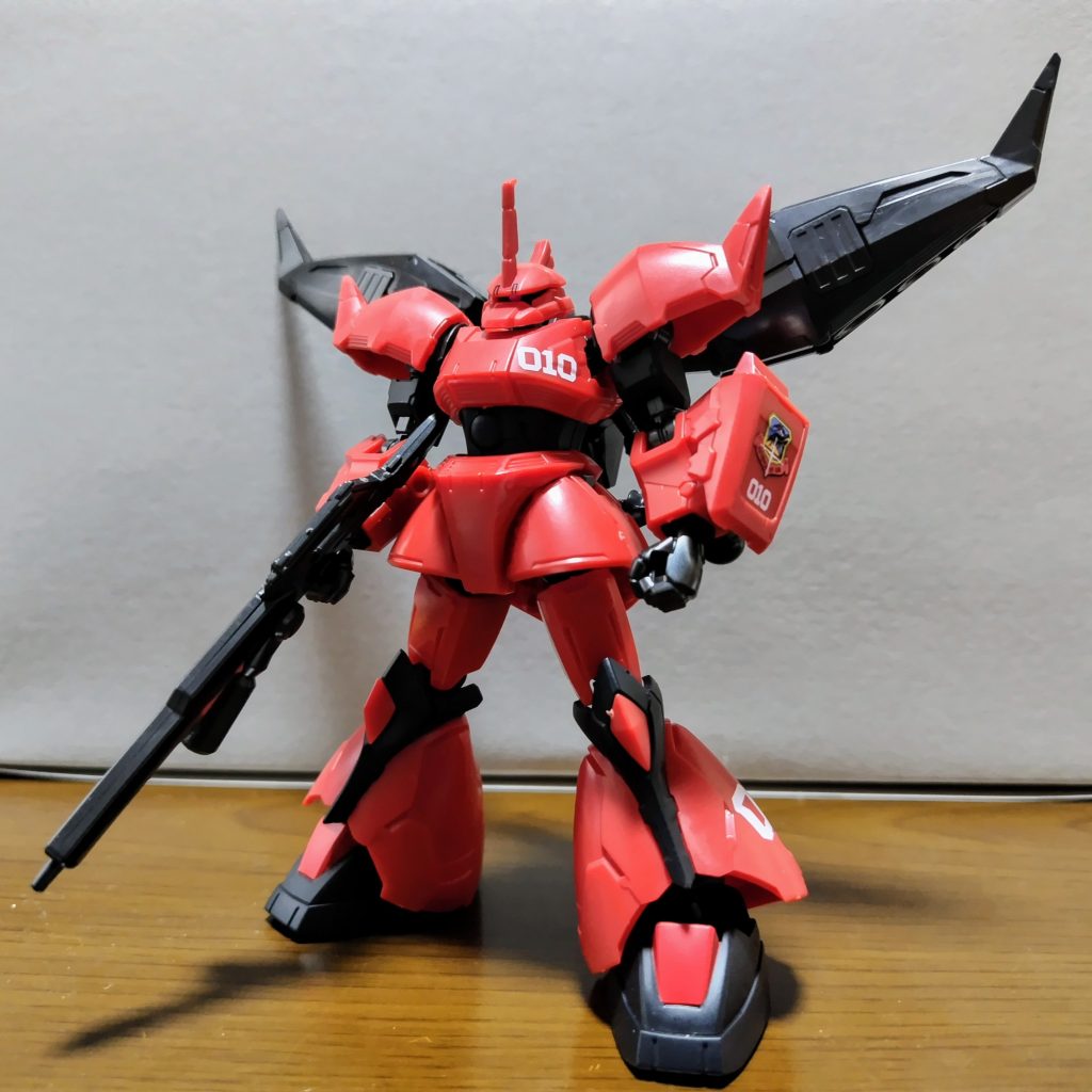 まず初めに…。本商品はプレミアムバンダイ限定でＧフレームのジョニー・ライデン専用高機動型ゲルググ改とゲルググウェルテクスがないと組み立てられませんので欲しい方はご注意を……何も手を加えていないのにこの見事なプロポーション……｡私のゲルググの理想の体型がこんなに手軽に手に入るなんて