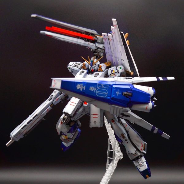 ガンプラ　全塗装完成品　νガンダムHWS ロングレンジフィンファンネル装備 RX-93ff-HWS νガンダムHWS+ロングレンジフィンファンネル