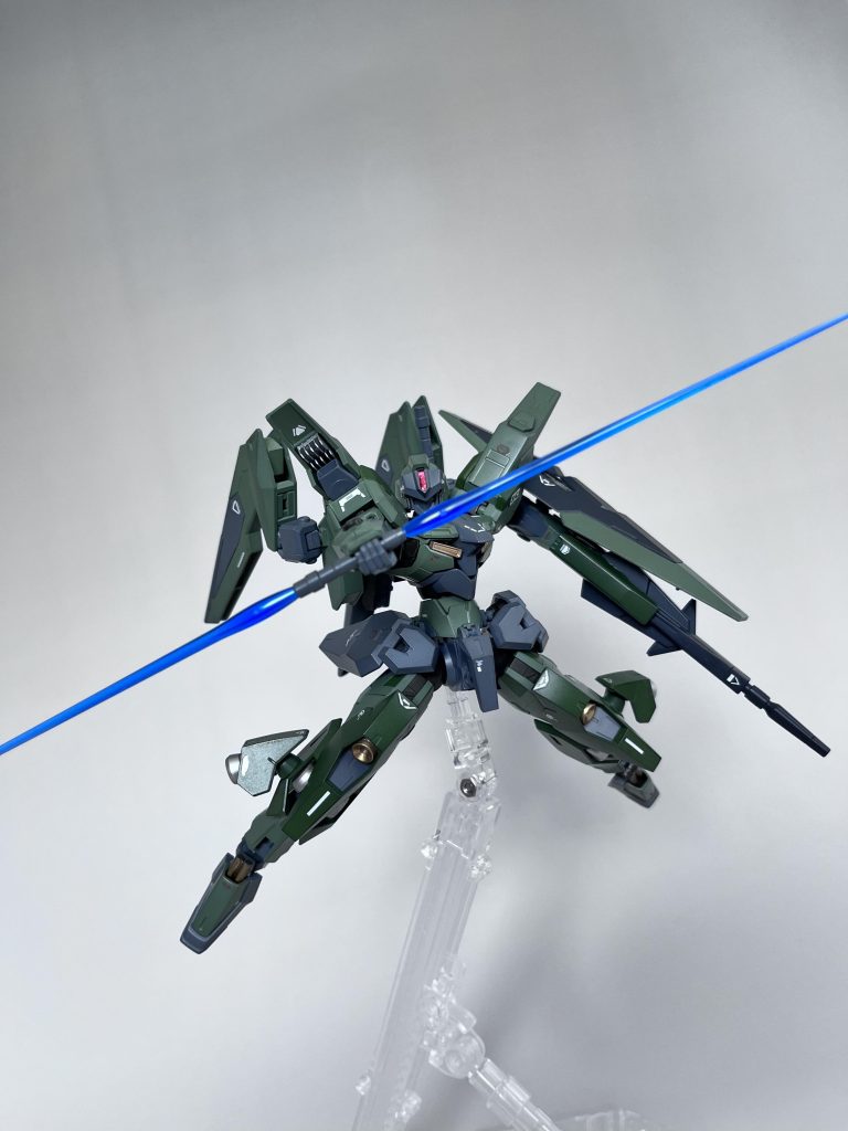 サーベルは両剣にもなるタイプです。