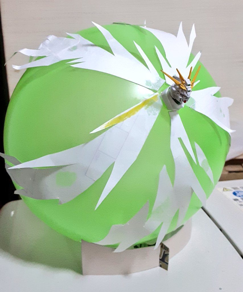 あとは渦巻いているように紙を張ります♪