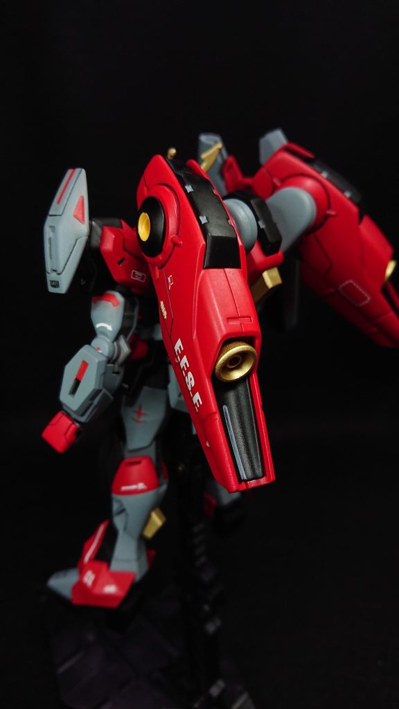 使用した塗料タミヤカラースプレー・イタリアンレッド・ブラック・ゴールド・ヘイズグレイ・ガンメタル・メタリックオレンジ