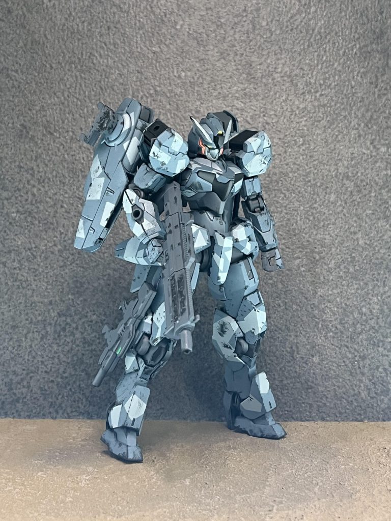 ガンヴォルヴァType M23このガンプラは、マブラヴ外伝作品の「シュヴァルツェスマーケン」に登場する、MiG-23チボラシュカをモチーフに製作しました!