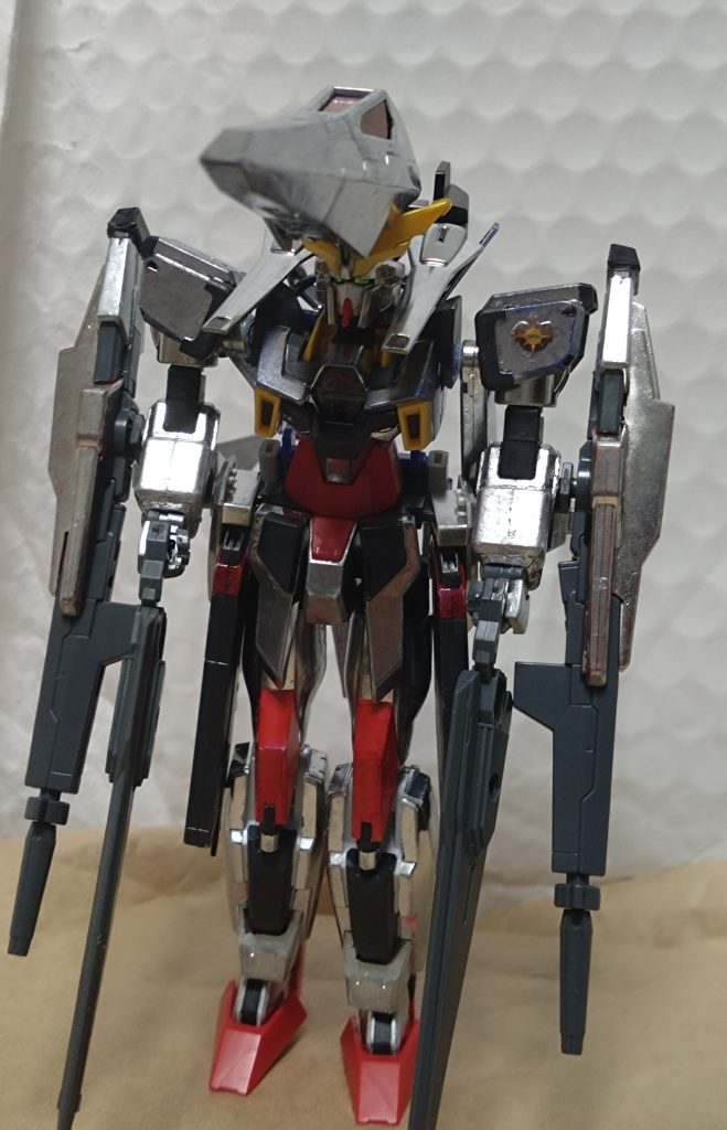 ストライカーパック無しの別形態。黄昏のツインドッズキャノンを両腕に装着。ツインドッズキャノン部分にヤタノカガミが備わっており、対ビーム用のシールドとして使える。また、一斉射撃によるフルバーストが可能。この形態の名前は特に決まってません。